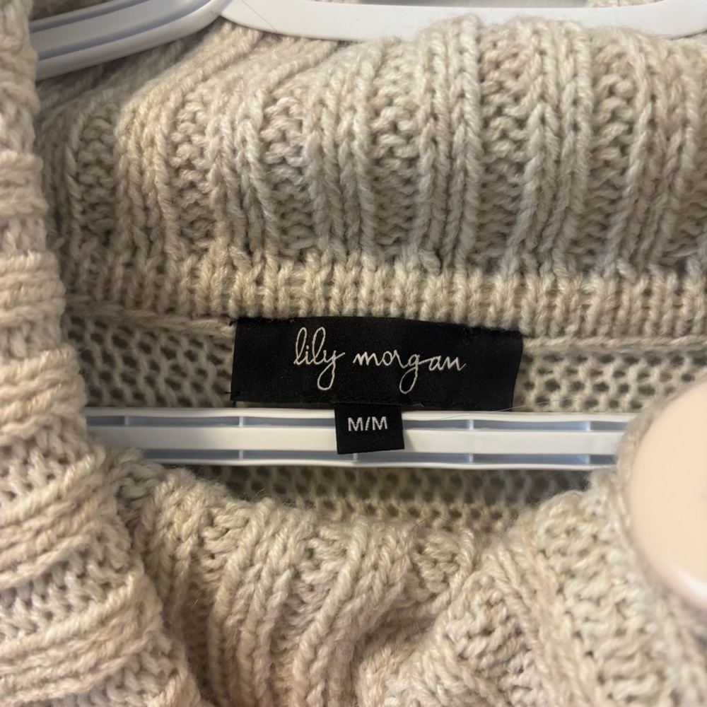 Lily Morgan Cozy Cream Turtleneck Sweater Medium - Picture 2 of 5